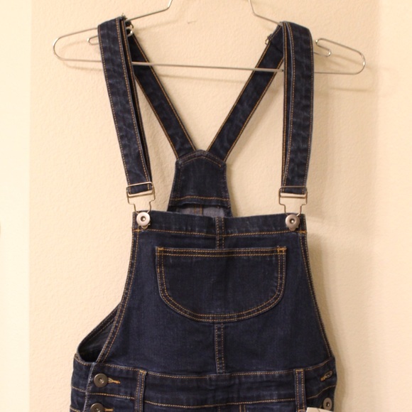 MODCLOTH Overall Shorts - Picture 3 of 5